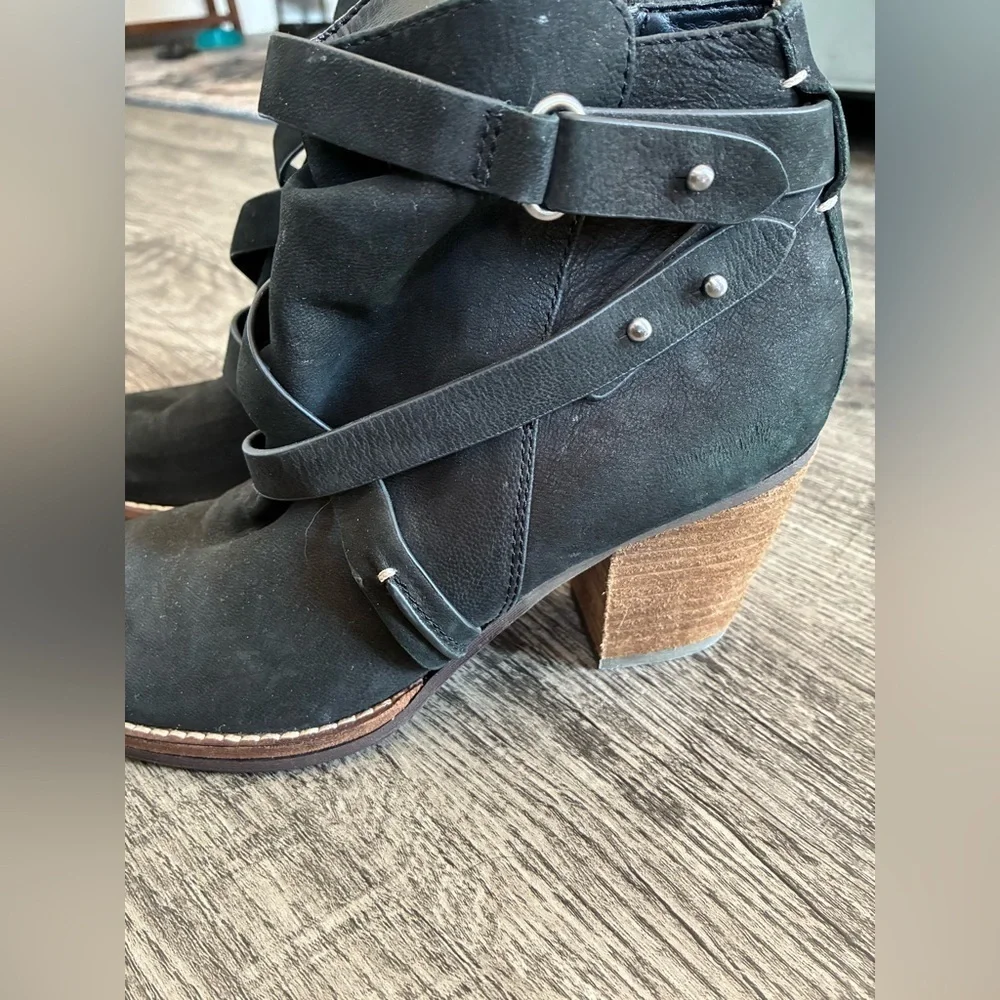 Sam Edelman Merton Suede Leather Ankle Block Bootie 6.5